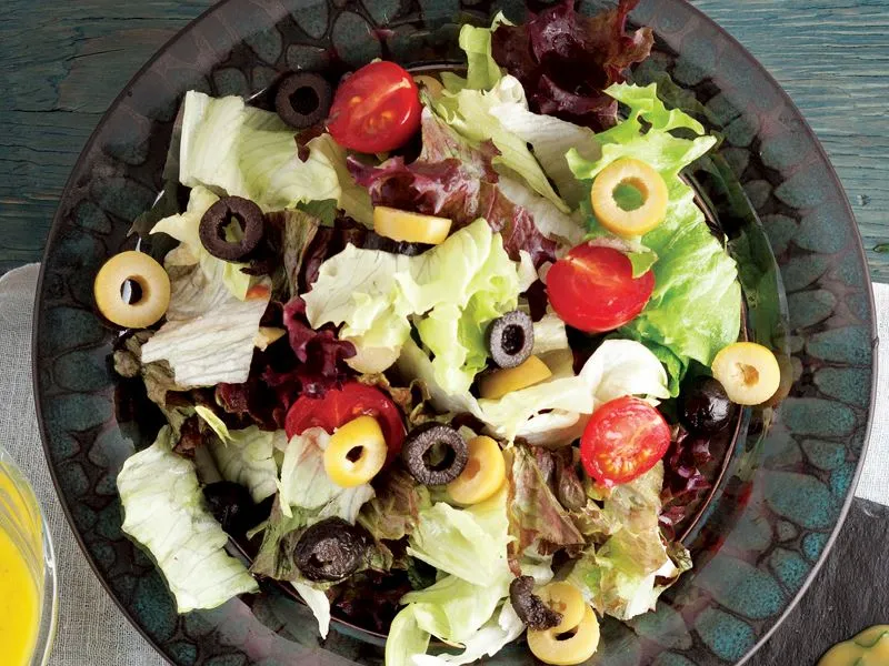 Akdeniz Salata