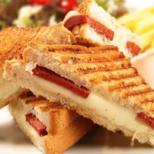 Karışık Tost (Sucuklu-Kaşarlı)